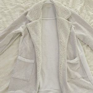 Cozy cardigan perfect for fall 🤍🍁
